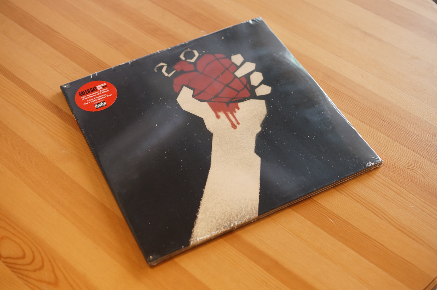 Green Day – American Idiot 20th Anniversary Deluxe Edition Color Rojo (2LP)